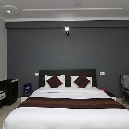 Hôtel Oyo 11877 Royal Residency à New Tehri Extérieur photo