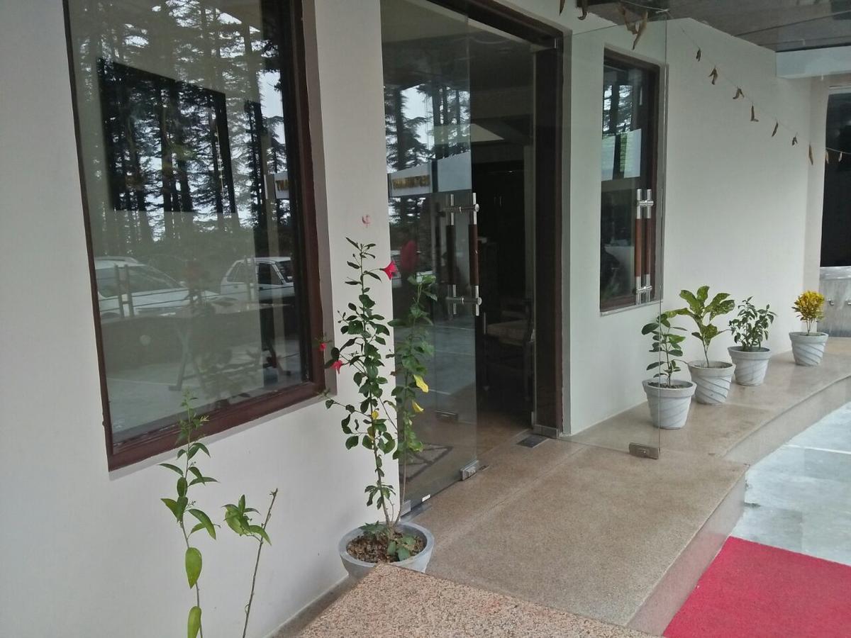 Hôtel Oyo 11877 Royal Residency à New Tehri Chambre photo