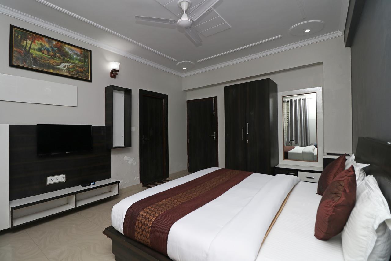 Hôtel Oyo 11877 Royal Residency à New Tehri Extérieur photo