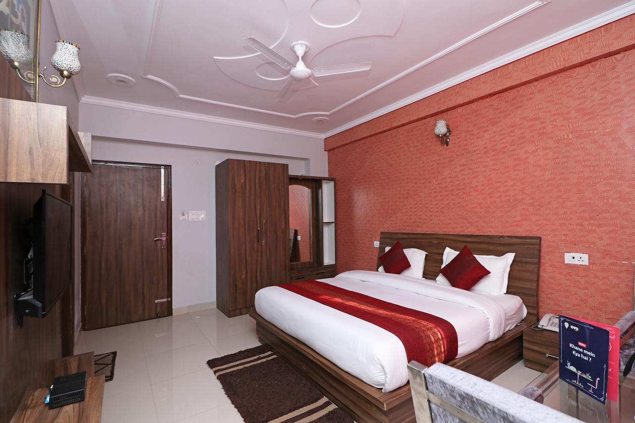 Hôtel Oyo 11877 Royal Residency à New Tehri Extérieur photo