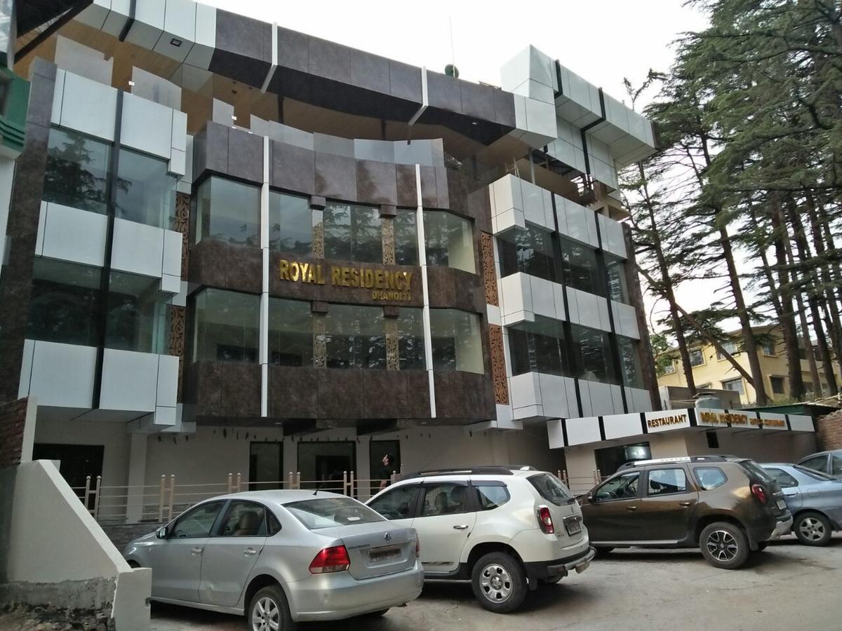 Hôtel Oyo 11877 Royal Residency à New Tehri Extérieur photo