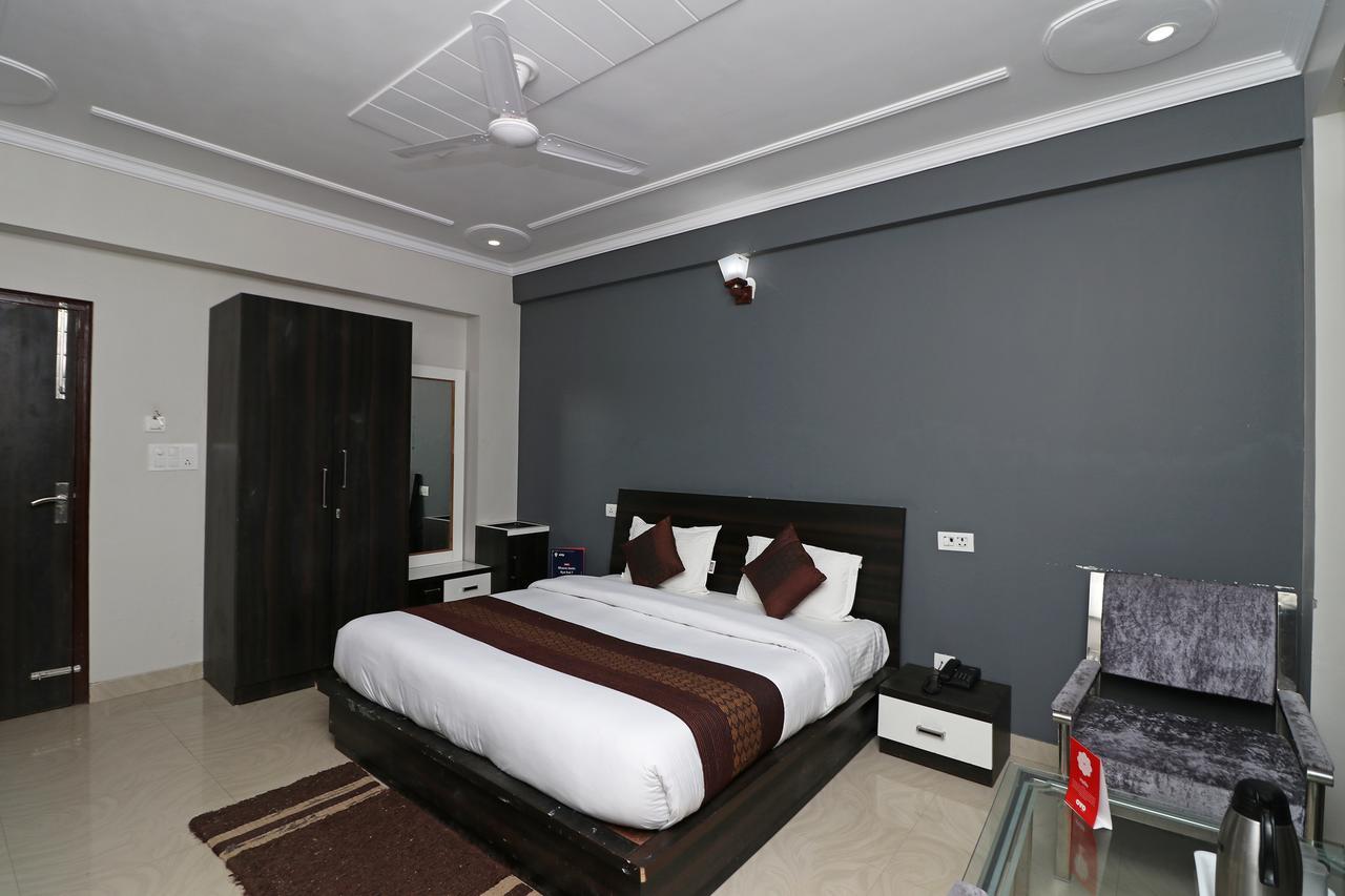 Hôtel Oyo 11877 Royal Residency à New Tehri Extérieur photo